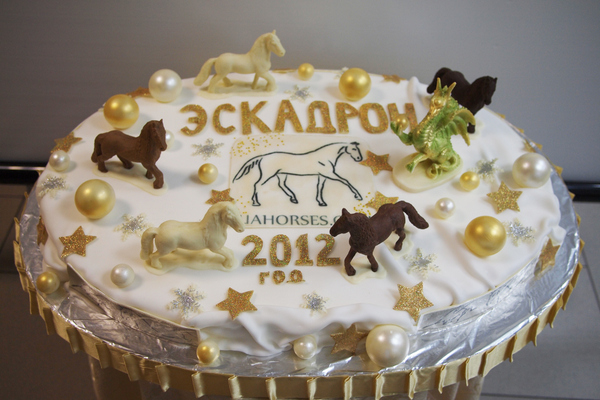Корпоративный торт 9036